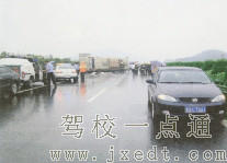 高速开车,疲劳驾驶两个错误最致命 高速开车,疲劳驾驶两个错误最致命