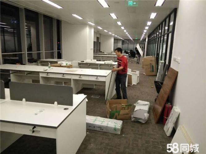 家具安装师傅维修拆装组装柜子衣柜电视柜书柜书桌电脑桌妆台浴室柜沙发卫浴
