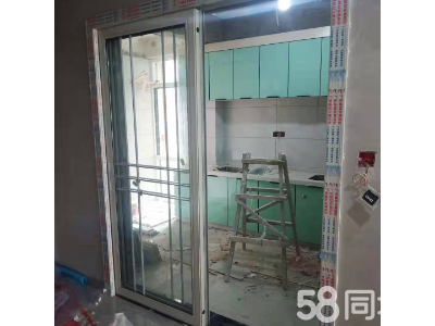 厂家直销，专业定制与批发门、门窗、纱窗、防护栏、阳光房、免费上门测量